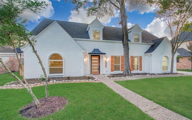 Foto del edificio - 17211 Rolling Creek Dr