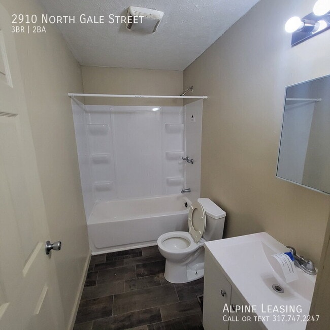 Building Photo - 2910 N Gale St