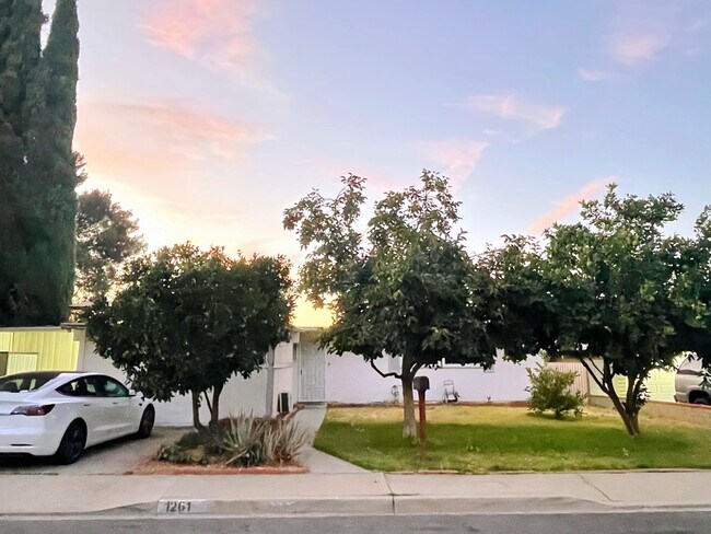 Foto del edificio - 1261 Williams St