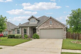 Building Photo - 1512 Nighthawk Ln