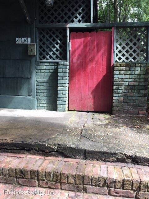 Building Photo - 2 br, 1 bath House - 2104 B Emogene Street
