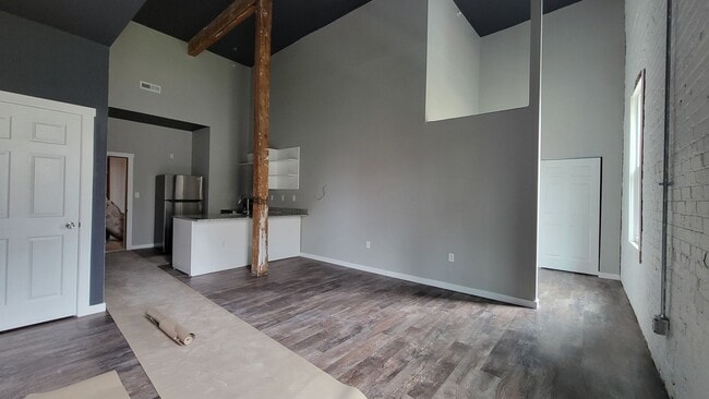 Building Photo - PAT - 322 S. Patterson Blvd.