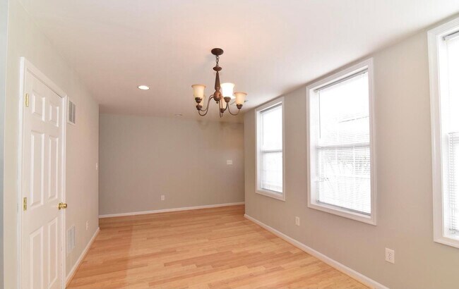 Dinning Room - 1208 Magnolia Ln