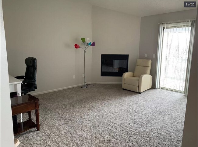 Building Photo - 1198 Paddock Plz