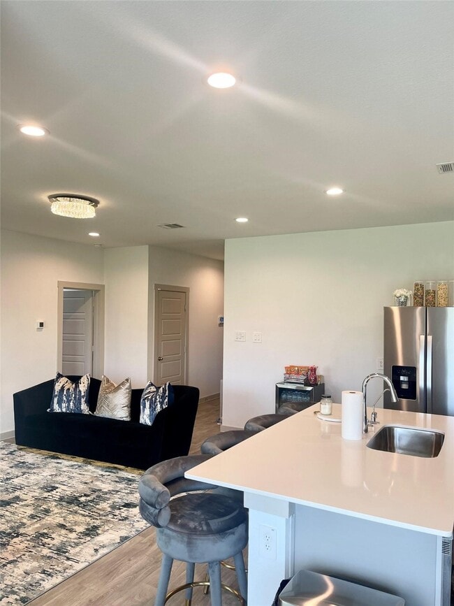 Building Photo - 206 John House Ln