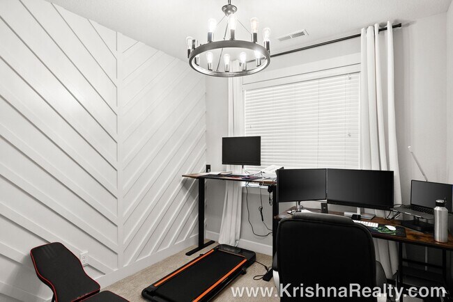 Foto del edificio - 11240 NW Elise Ln