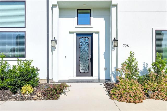 Foto del edificio - 7281 Waters Edge Dr