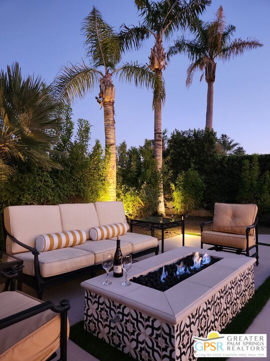 Building Photo - 36660 Palm Ct
