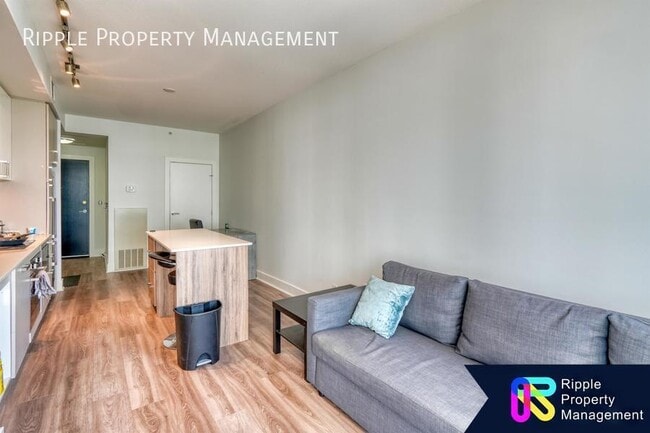 Building Photo - AMAZING 1 BED/ 1 BATH CONDO IN THE HEART O...