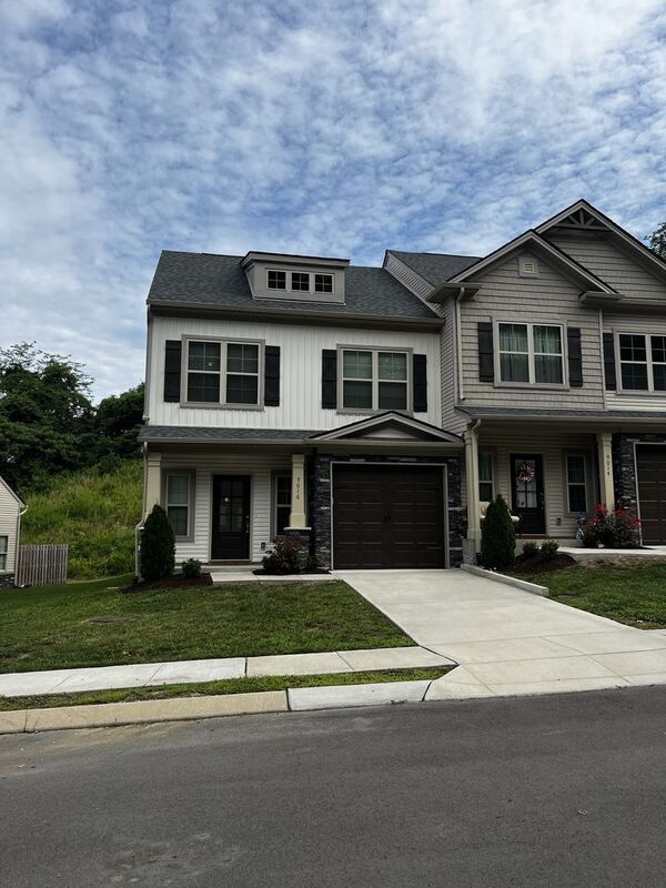 Foto del edificio - 9016 Brixworth Ct