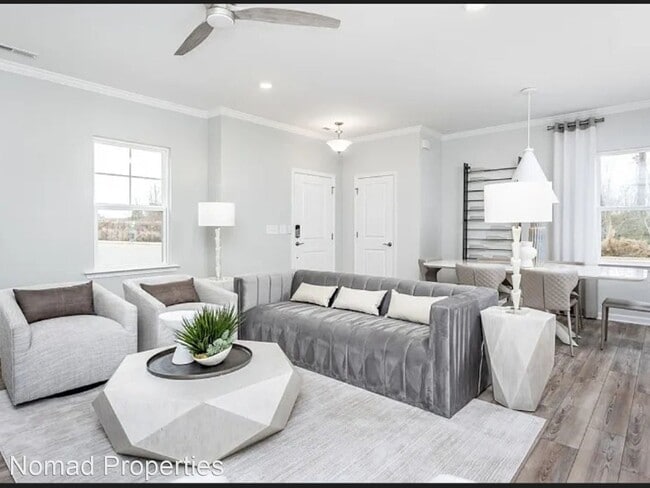 Building Photo - 3 br, 2.5 bath House - 5610 Preveza Pl