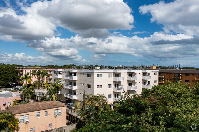 Foto del edificio - Nomi Apartments