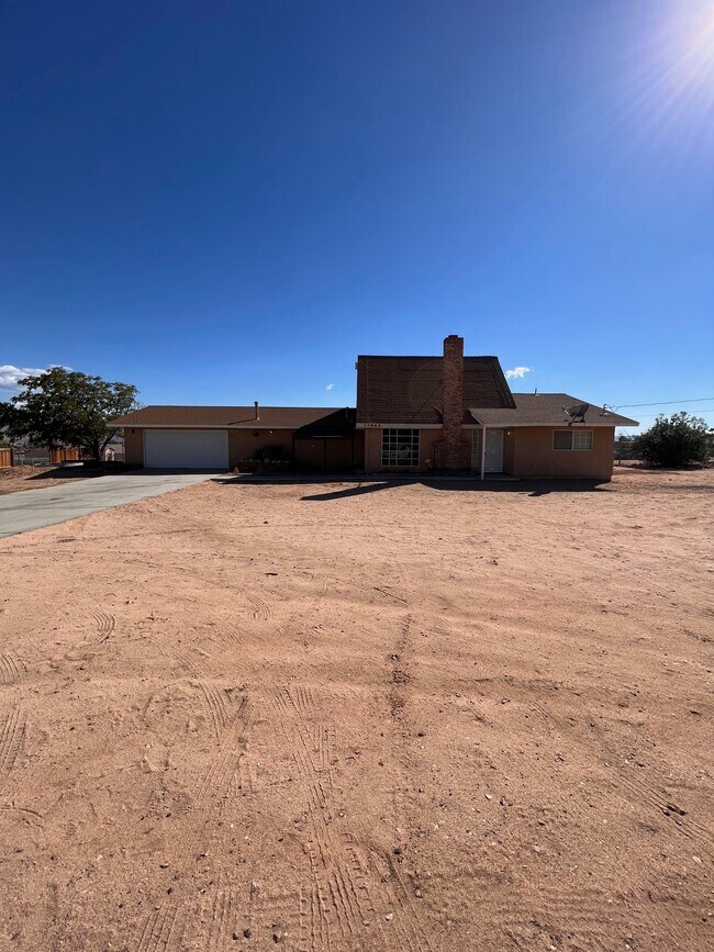 17885 Darwin St, Hesperia, CA 92345 House for Rent in Hesperia, CA