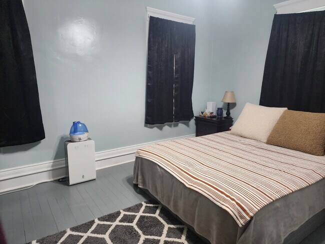 Dormitorio 1 (dormitorio más grande). - 89 S Main St