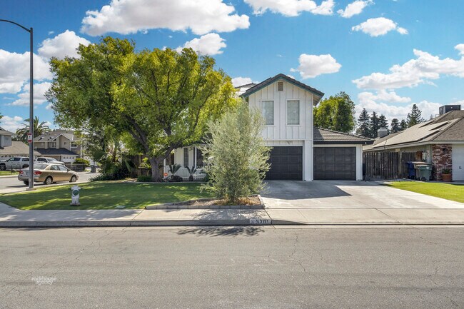 Building Photo - 3701 Little Falls Ct