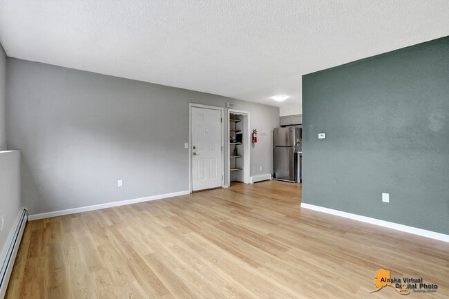 Building Photo - 430 Schodde St