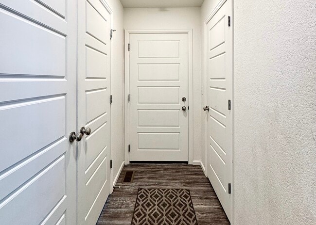 Foto del edificio - 18261 E 51st Ave