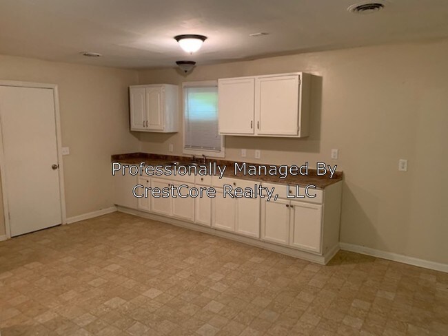 Foto del edificio - 2233 Aberdeen Ave