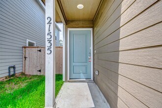 Building Photo - 21535 Carosella Dr