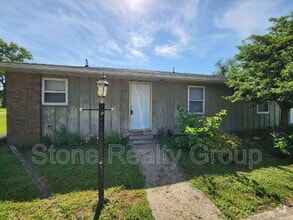 Building Photo - 2333 Wallace Ave