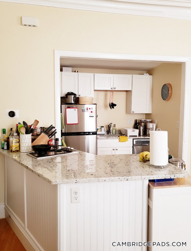 Foto del edificio - 65 Walden St