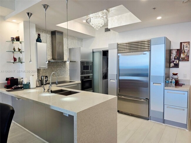 Foto del edificio - 18201 Collins Ave