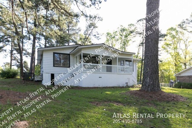 Foto del edificio - 3004 Poplar Ln