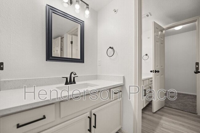 Foto del edificio - 170 Henderson St