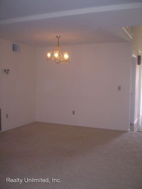 Building Photo - 3517 SE Sandpiper Cir
