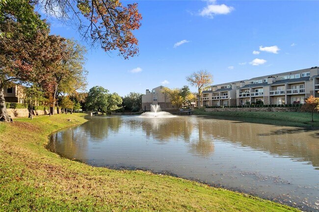 Foto del edificio - 14333 Preston Rd
