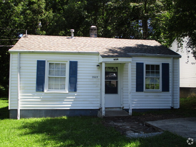 Building Photo - 2605 Textile Dr