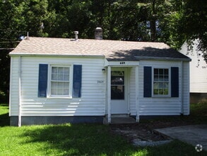 Building Photo - 2605 Textile Dr