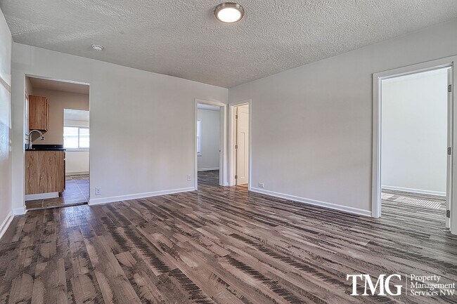Foto del edificio - Charming Remodeled 2 Bedroom Home In Downtown Vancouver!