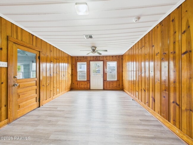 Foto del edificio - 528 St Julien Ave