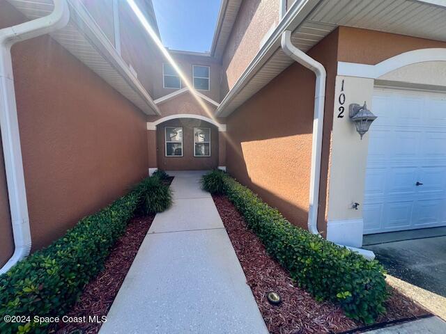 Building Photo - 1055 Venetian Dr