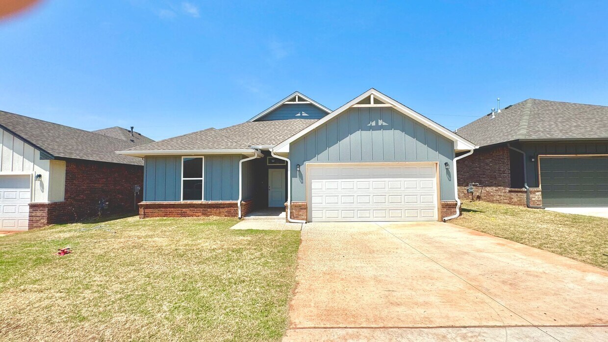 Primary Photo - Stunning 3 Bed, 2 Bath New Construction Ho...