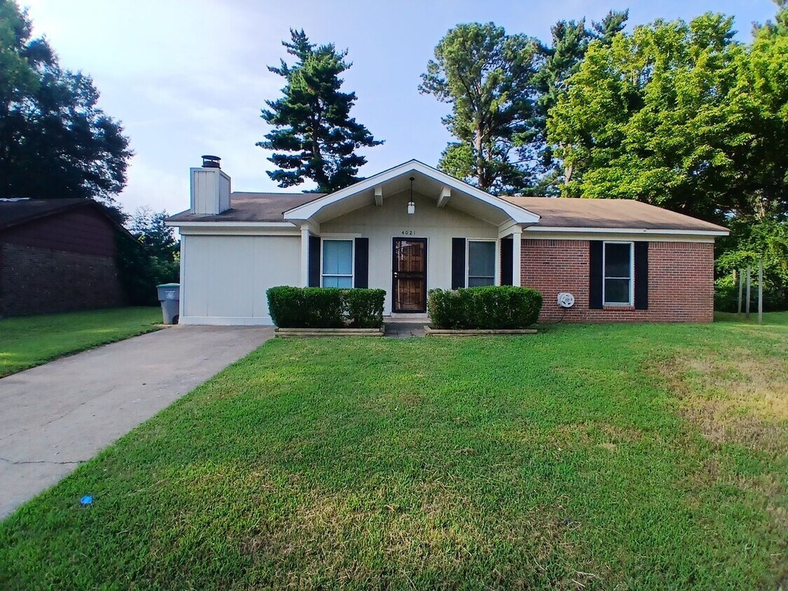 Foto principal - Newly Renovated Home In Raleigh