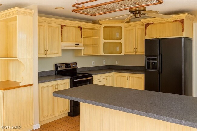Foto del edificio - 2662 Riverview Dr
