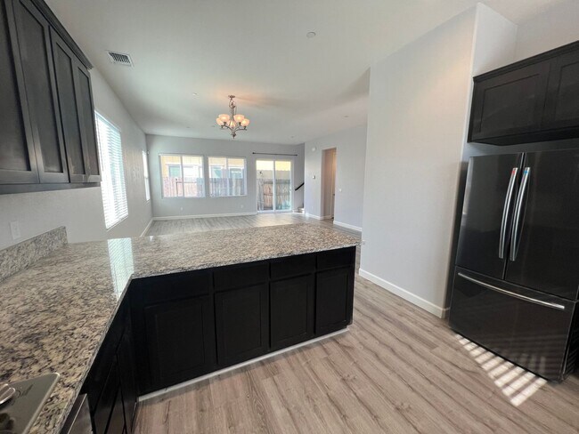 Foto del edificio - 3 Bedroom | 2.5 Bathroom | Sun Dance Lake ...