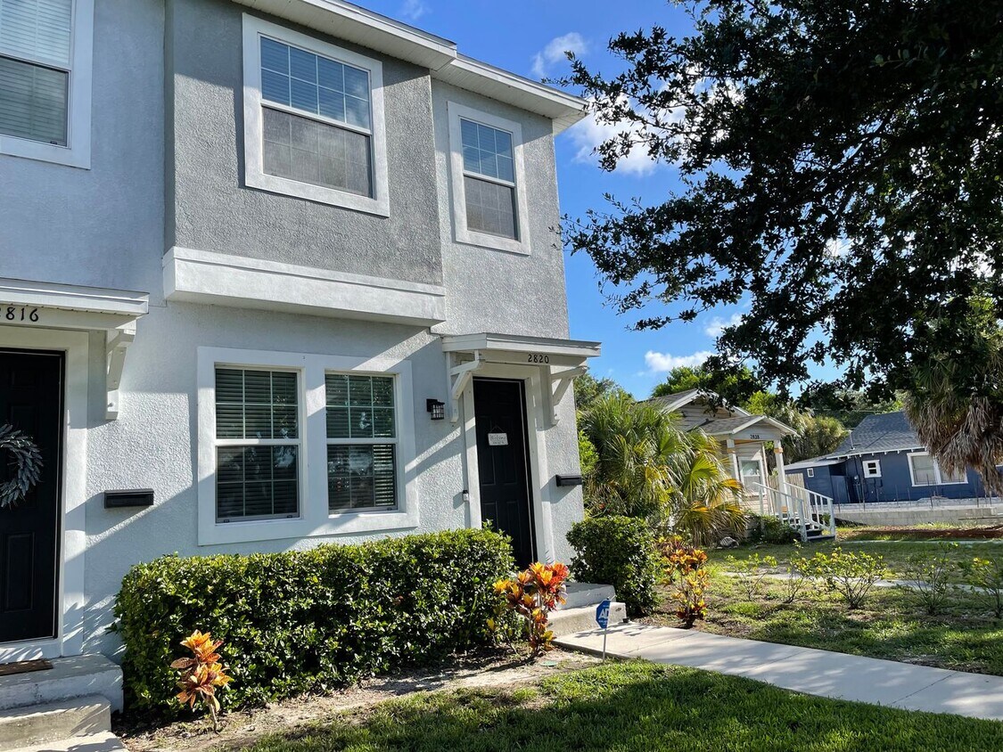 Rare 2/2.5/1 Near downtown ST. PETE - Rare 2/2.5/1 Near downtown ST. PETE
