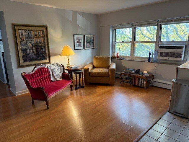 Foto del edificio - 4950 N Marine Dr