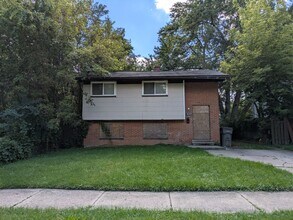 Building Photo - 26433 Norfolk St