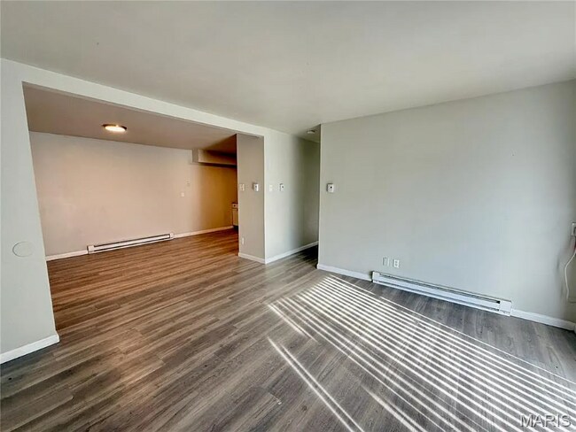 Foto del edificio - 7601 Hazelcrest Dr