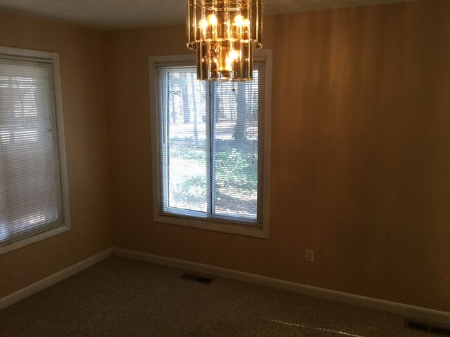 Foto del edificio - Chesterfield-Brandermill Townhouse