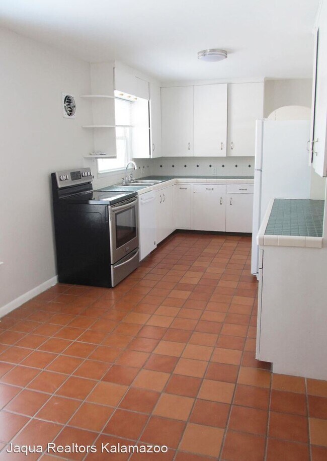 Foto del edificio - 3 br, 1.5 bath House - 8532 Gull Road