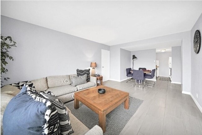 Foto del edificio - 7520 Hornwood Dr