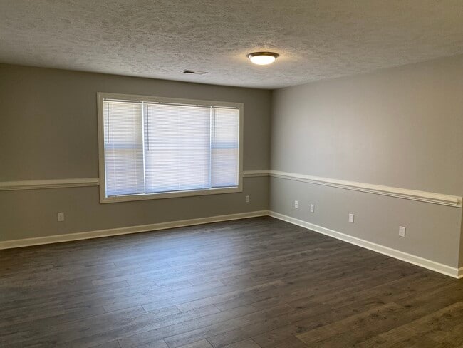 Building Photo - 277 Foxworth Dr