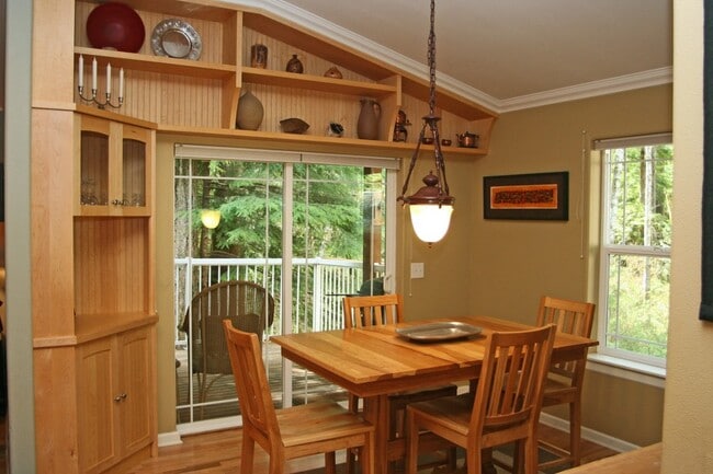 Building Photo - 14 Little Palomino Ct