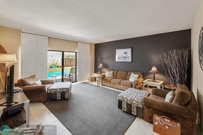 Foto del edificio - 4850 NE 25th Ave