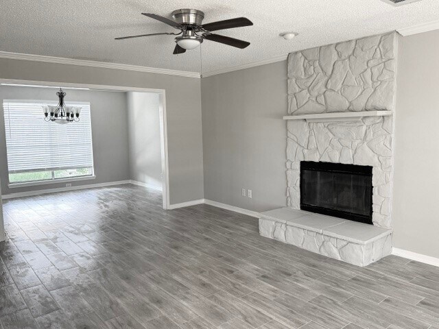 Building Photo - 3131 Mosby Dr